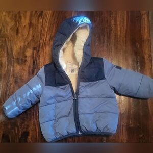 GAP FULL ZIP HOODED JACKET SIZE 12-18 MON EXCELLENT CONDITION